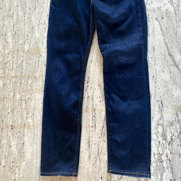 Old Navy Womens High-Rose Straight Jeans, Dark Wash S6 Short - Picture 6 of 7